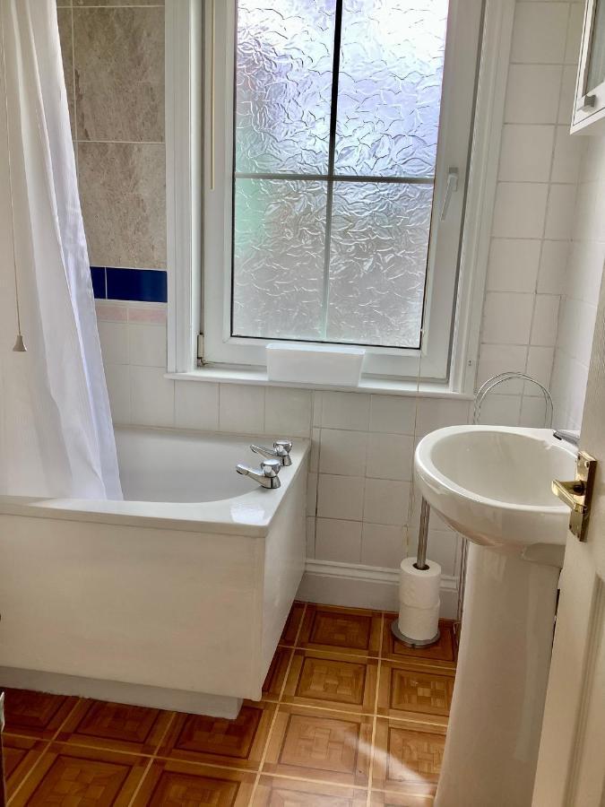 Second Floor Apartment Tenby Town Centre Zewnętrze zdjęcie